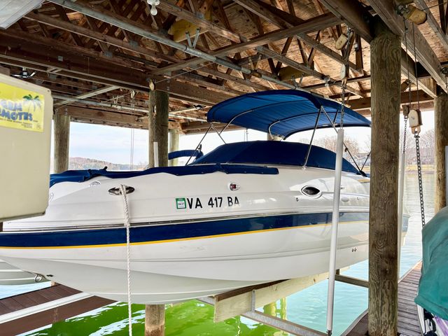 20 South Pointe LN, Moneta, VA 24121