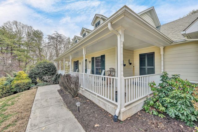 20 South Pointe LN, Moneta, VA 24121