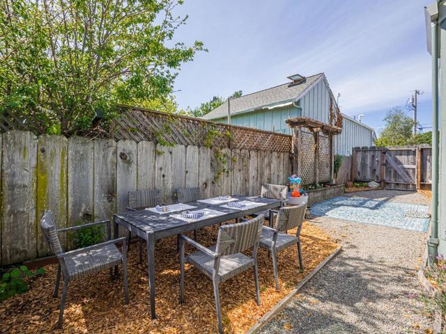 620 Sumner, Santa Cruz, CA 95062