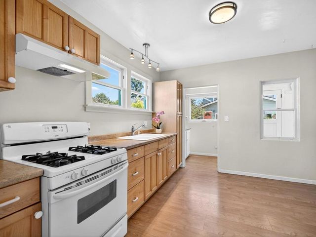 620 Sumner, Santa Cruz, CA 95062