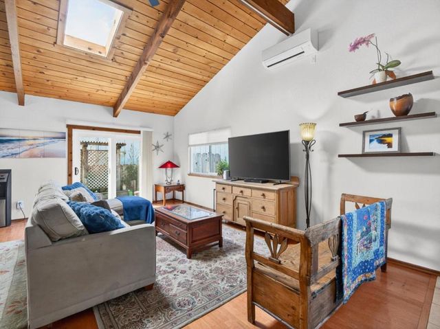620 Sumner, Santa Cruz, CA 95062