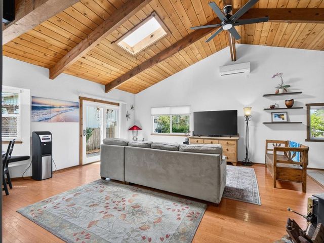 620 Sumner, Santa Cruz, CA 95062