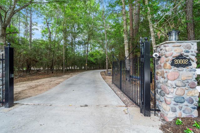 20002 Indigo Lake Drive, Magnolia, TX 77355