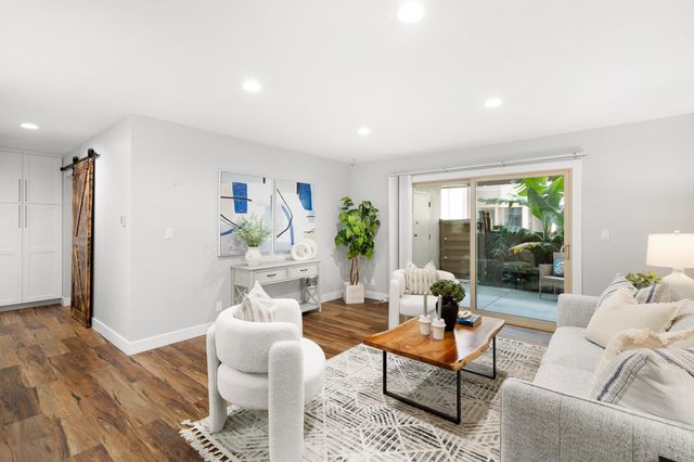 1305 Webster St C102, Alameda, CA 94501