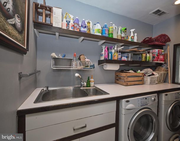 75 BROWNS DRIVE, Easton, PA 18042