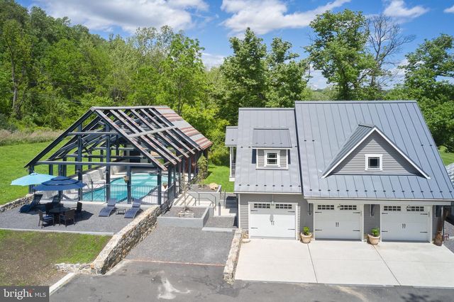 75 BROWNS DRIVE, Easton, PA 18042