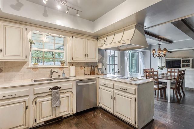 612 Timber Ridge Road, Edmond, OK 73034