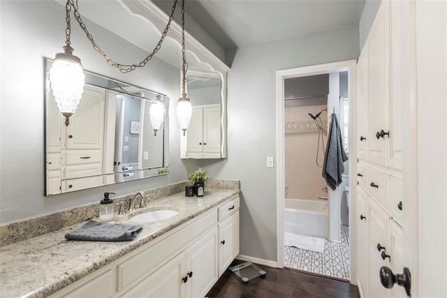612 Timber Ridge Road, Edmond, OK 73034