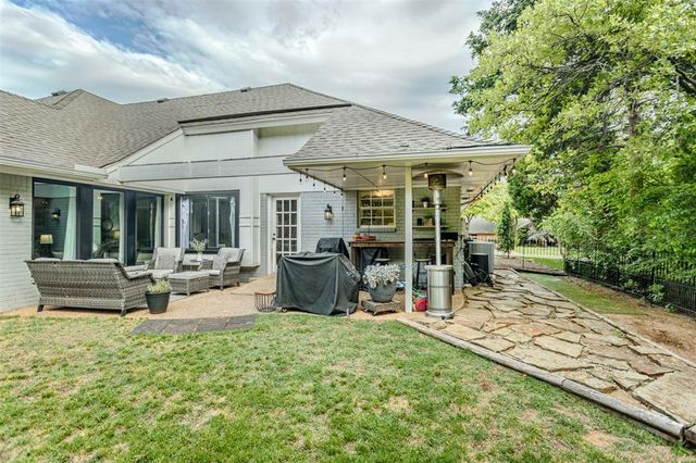 612 Timber Ridge Road, Edmond, OK 73034