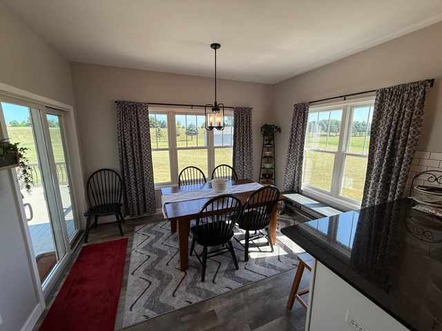 10282 E Clara Avenue, Rochelle, IL 61068