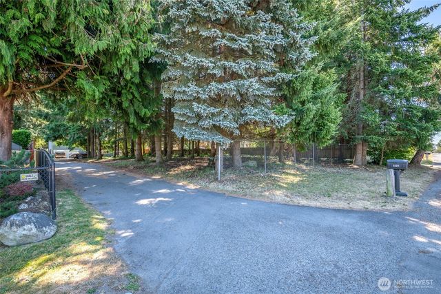 9127 E B Street, Tacoma, WA 98445