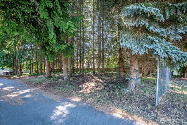 9127 E B Street, Tacoma, WA 98445