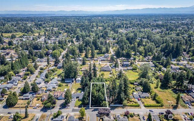 9127 E B Street, Tacoma, WA 98445
