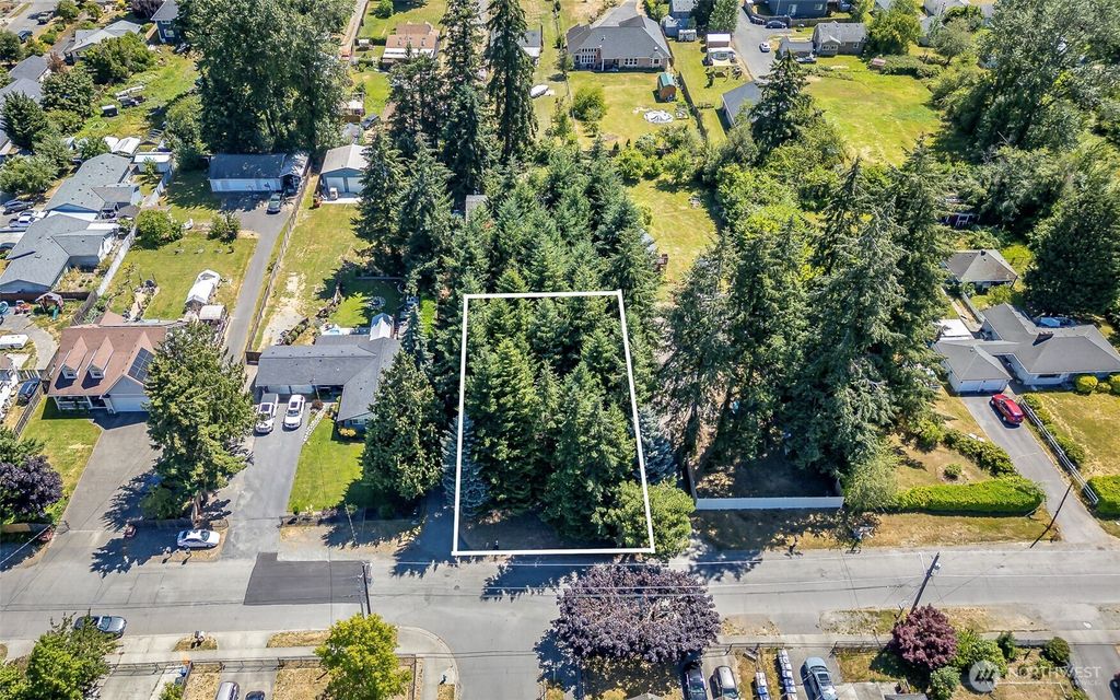 9127 E B Street, Tacoma, WA 98445
