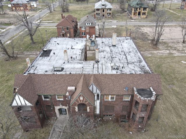 3760 W Chicago, Detroit, MI 48206