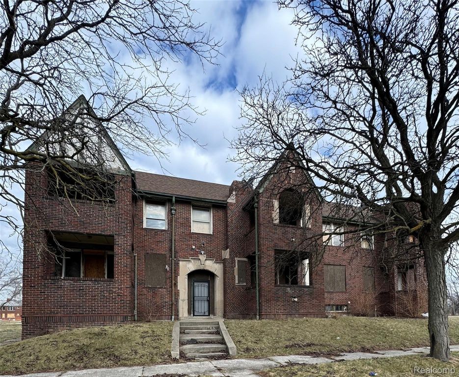 3760 W Chicago, Detroit, MI 48206