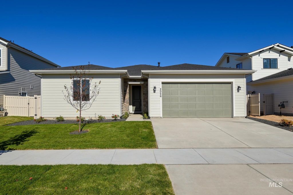 6030 N Pewter Point St, Meridian, ID 83646