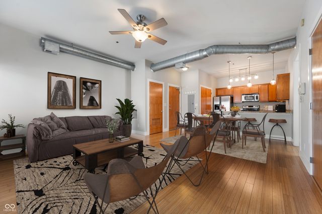 721 E North Street APT 1C, Indianapolis, IN 46202