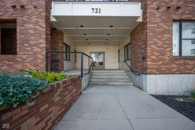 721 E North Street APT 1C, Indianapolis, IN 46202