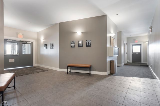 721 E North Street APT 1C, Indianapolis, IN 46202
