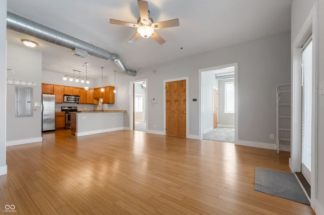 721 E North Street APT 1C, Indianapolis, IN 46202