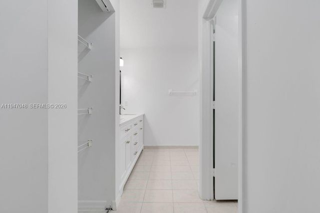 8725 SW 158th Pl, Miami, FL 33193