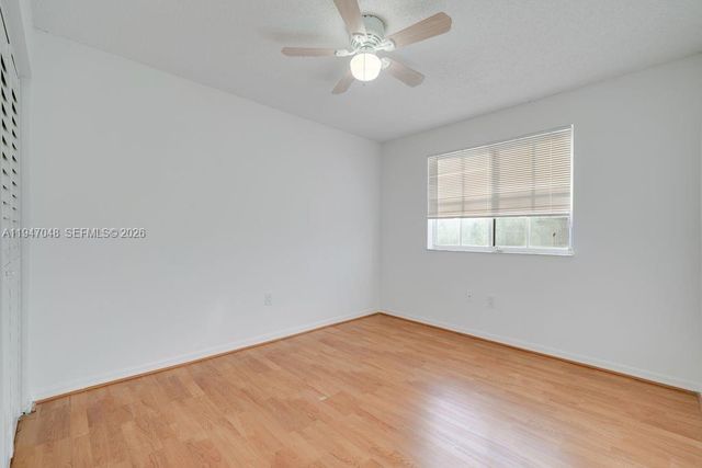 8725 SW 158th Pl, Miami, FL 33193