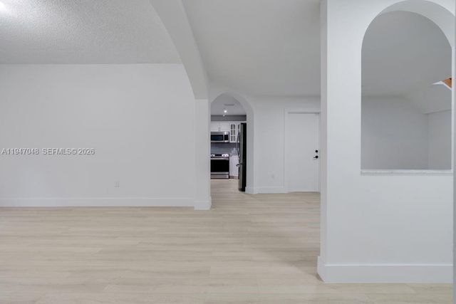 8725 SW 158th Pl, Miami, FL 33193