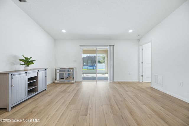 516 Olsmar Street SW, Palm Bay, FL 32908