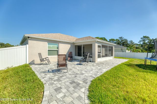 516 Olsmar Street SW, Palm Bay, FL 32908