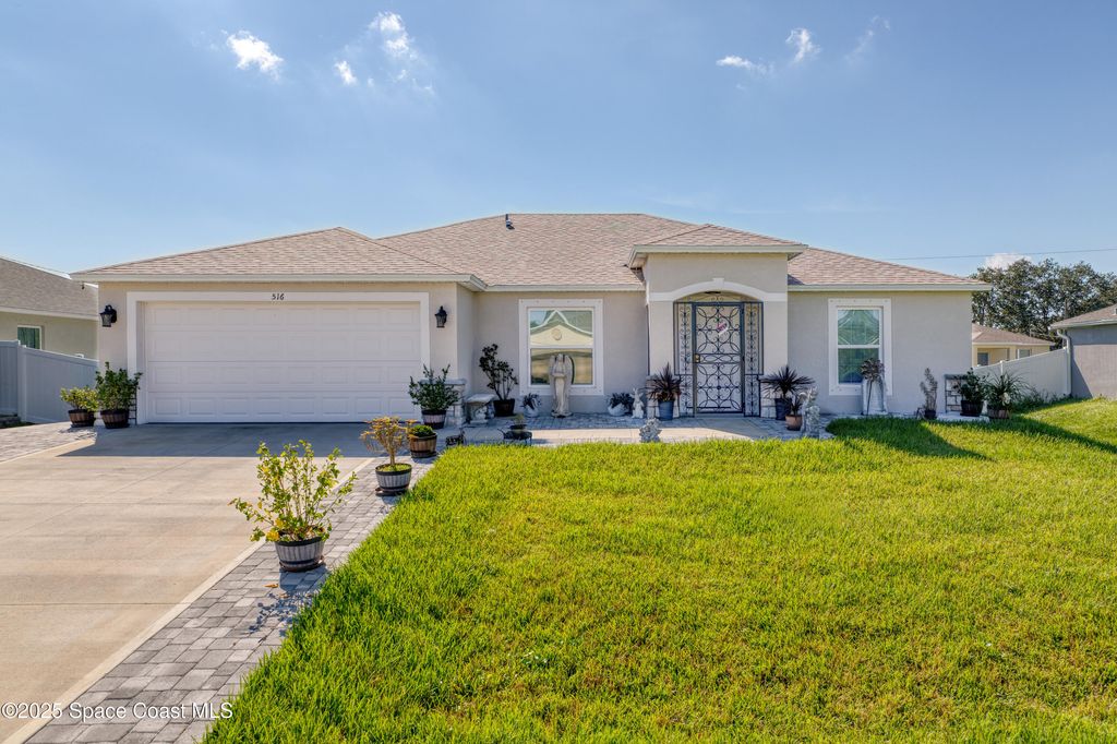 516 Olsmar Street SW, Palm Bay, FL 32908