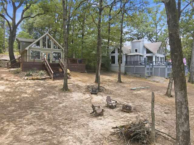 104 E Barker Creek Drive, Scroggins, TX 75480