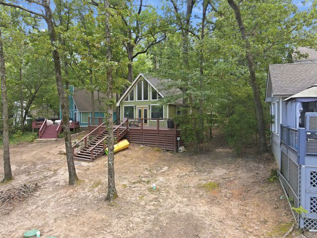 104 E Barker Creek Drive, Scroggins, TX 75480