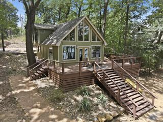 104 E Barker Creek Drive, Scroggins, TX 75480