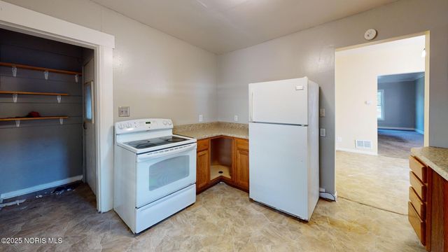 518 Myers Street, Toledo, OH 43609