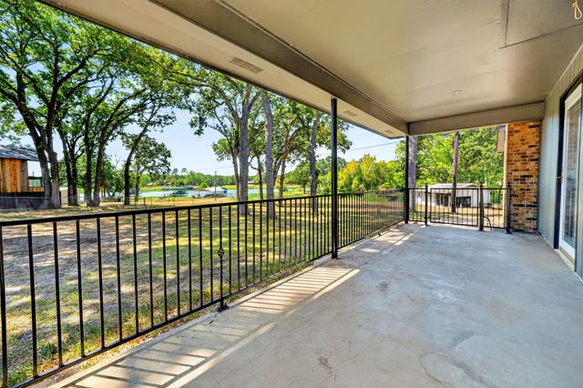 9458 Lakeland Loop, Quinlan, TX 75474