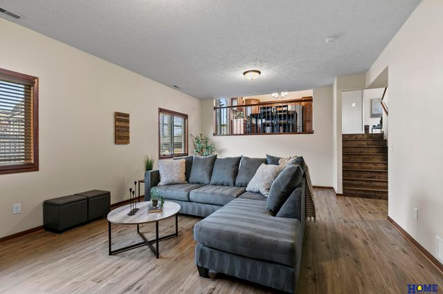 2452 Grainger Parkway, Lincoln, NE 68512