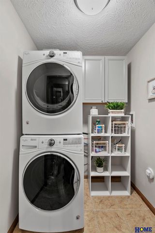 2452 Grainger Parkway, Lincoln, NE 68512