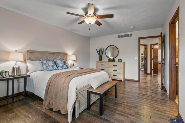 2452 Grainger Parkway, Lincoln, NE 68512