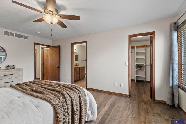 2452 Grainger Parkway, Lincoln, NE 68512