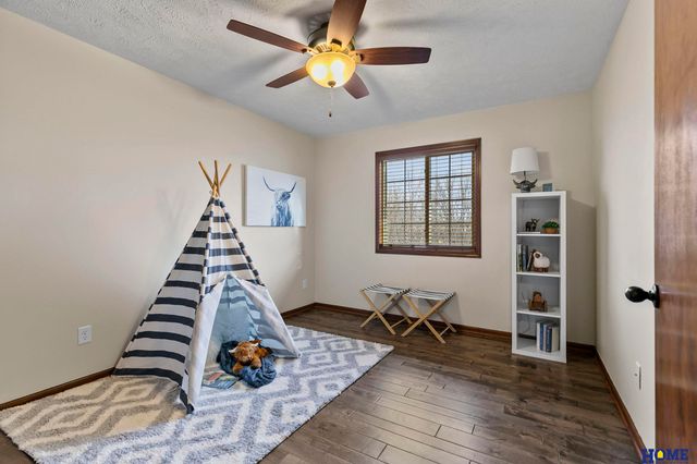 2452 Grainger Parkway, Lincoln, NE 68512