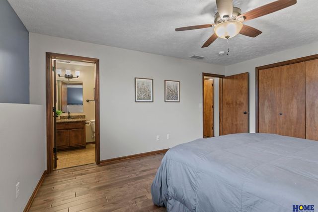 2452 Grainger Parkway, Lincoln, NE 68512