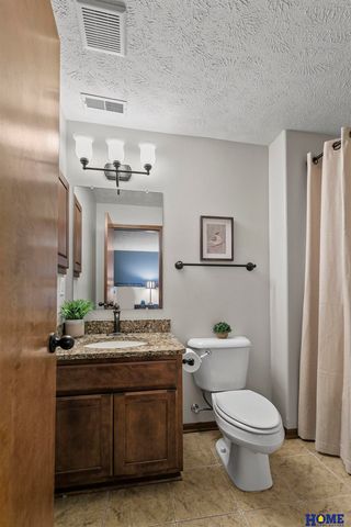 2452 Grainger Parkway, Lincoln, NE 68512