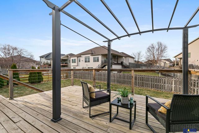 2452 Grainger Parkway, Lincoln, NE 68512