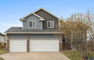2452 Grainger Parkway, Lincoln, NE 68512