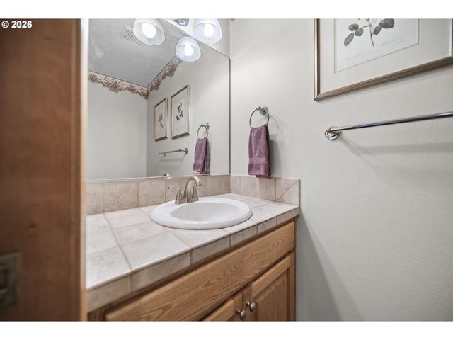 14840 Se 202ND Ave, Damascus, OR 97089