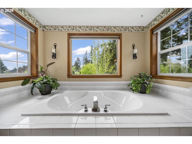 14840 Se 202ND Ave, Damascus, OR 97089