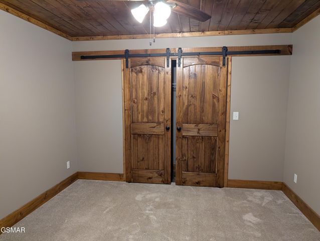 2912 Kettle Creek Way, Sevierville, TN 37876