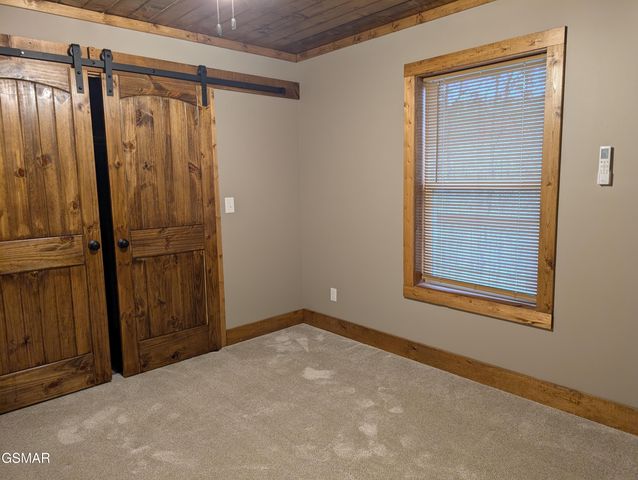 2912 Kettle Creek Way, Sevierville, TN 37876