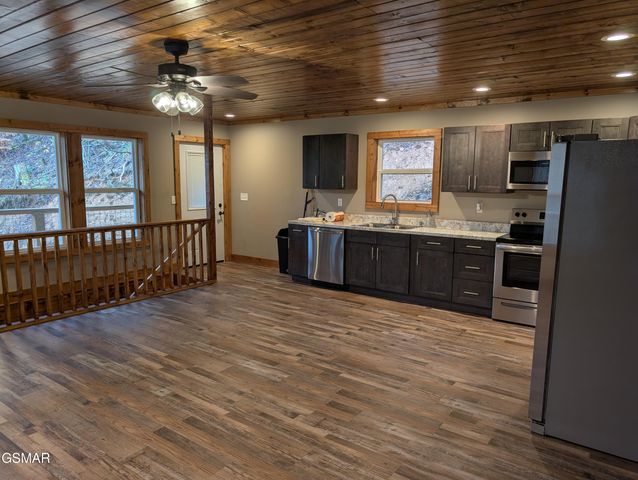 2912 Kettle Creek Way, Sevierville, TN 37876